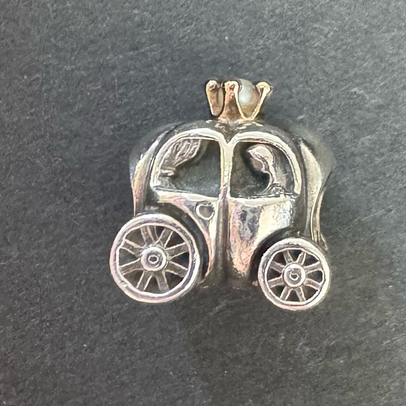 Pandora Jewelry - Pandora Royal Carriage charm